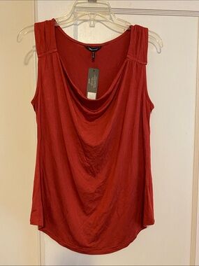🎀 5/$20 🎀 NWT Daisy Fuentes sleeveless cowl neck top size medium